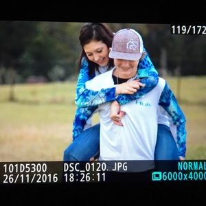 Meet your Posher, Landen